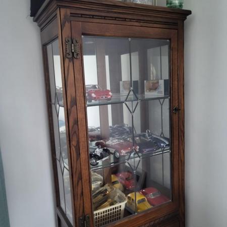 Image 2 of Old charm furniture display cabinet