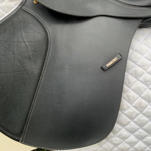 Preview of the first image of Wintec 250 model 17. inch gp saddle.