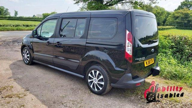 Image 18 of 2018 Ford Grand Tourneo Connect Automatic Wheelchair Access