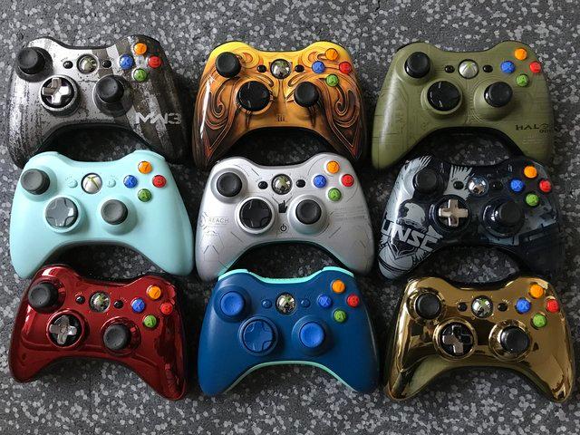 Preview of the first image of Microsoft Xbox 360 Wired and Wireless Controllers/Gamepads.