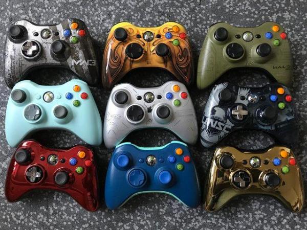 Image 1 of Microsoft Xbox 360 Wired and Wireless Controllers/Gamepads