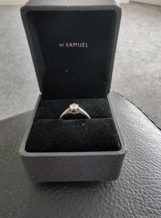 Image 3 of BEAUTIFUL H SAMUEL 18CT WHITE GOLD .33CT DIAMOND ENGAGEMENT