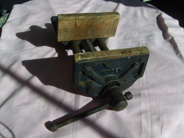Image 2 of 7" wood vice for sale. Quick release Woden.