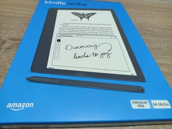 Image 1 of Kindle Scribe (64 GB), the first Kindle and digital notebook