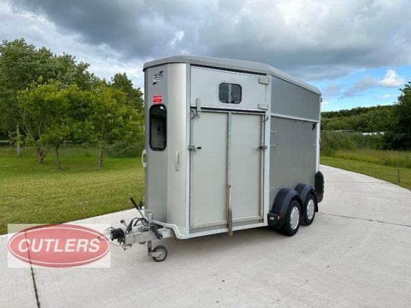 Image 7 of Ifor Williams HB511 Horse Trailer MK2 Silver 2016 PX Welcome