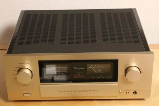 Image 2 of 2013 Accuphase E-560 high-end amplifier like new