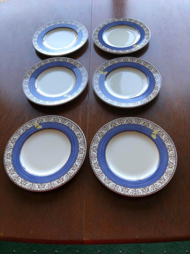 Preview of the first image of Wedgwood Sarah’s Garden sandwich/tea plates.
