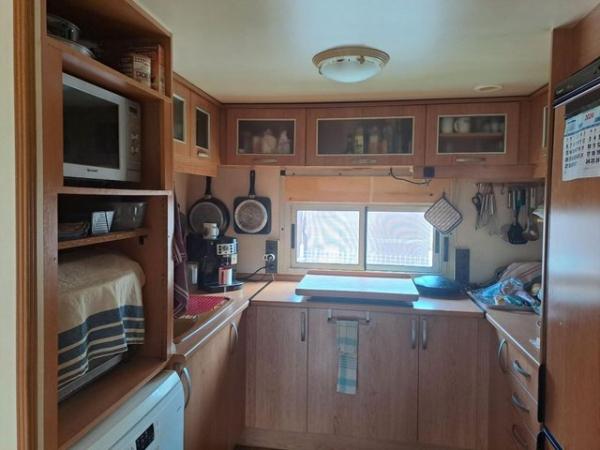 Image 7 of RS 1756 2 bed Benimar mobile home
