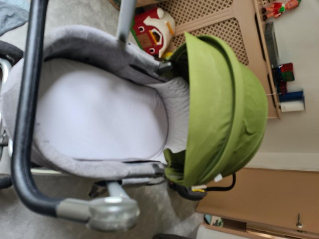 Preview of the first image of Stokke Scoot 3 in 1 travel system.