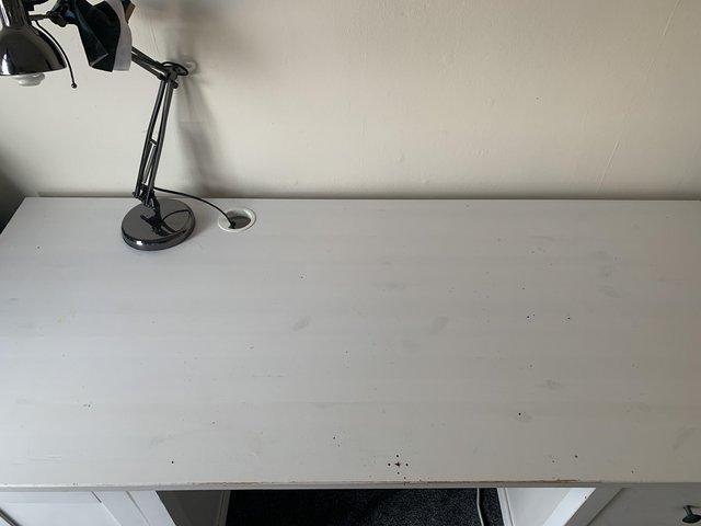 Preview of the first image of White Desk - Spacious with lots of storage.