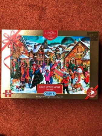 Image 1 of GIBSONS 1000 PIECE JIGSAW PUZZLE-LIGHT UP THE NIGHT