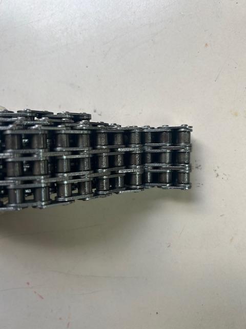 Preview of the first image of Timing chain for Maserati Mistral.