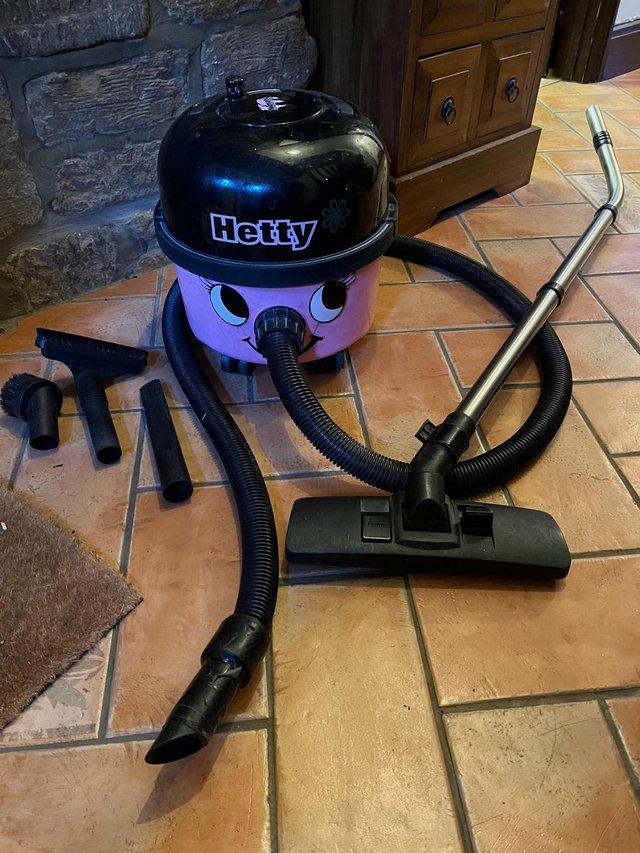Preview of the first image of Numatic Hetty HET200A vacuum cleaner.