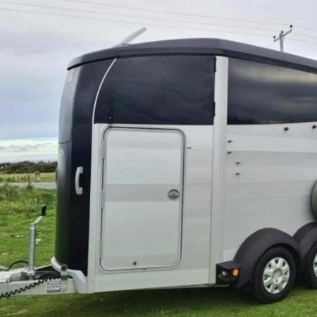 Image 2 of Ifor Williams Hbx 506 Horsetrailer FREE delivery 100 miles