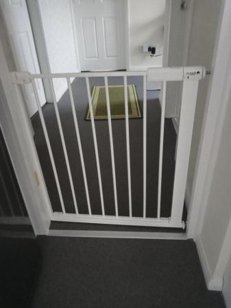 Image 1 of Nearly New Pressure fit baby gate for sale