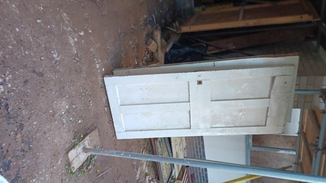 Image 1 of Reclaimed Exterior Hardwood Door 1960mm x 835mm without hand