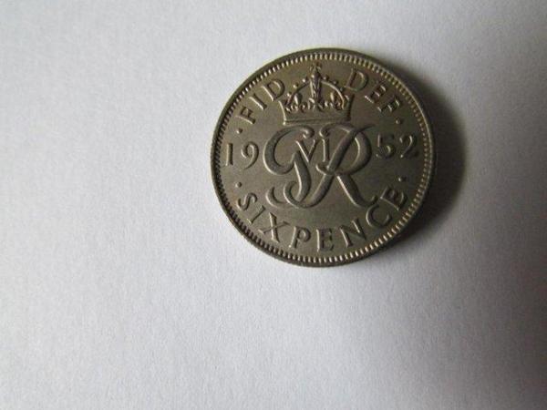 Image 3 of 1952 GEORGE VI SIXPENCE KEY DATE LOW MINTAGE.