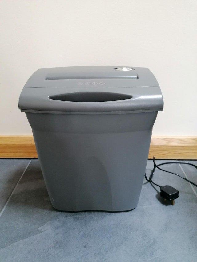 Preview of the first image of Fellowes Paper Shredder A4 Size.
