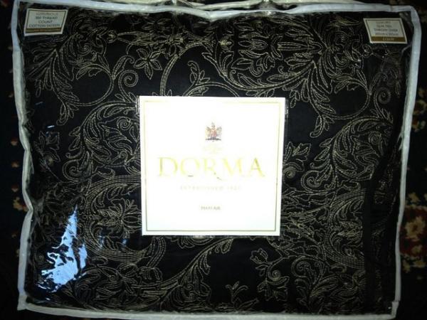 Image 1 of Dorma Superking-sized quilted bedspread