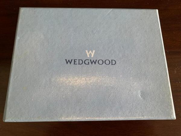 Image 2 of Wedgwood Chablis Bottle Stopper & Opener Gift Set