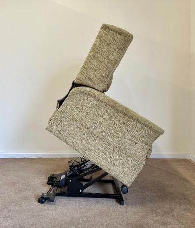 Image 17 of LUXURY ELECTRIC RISER RECLINER DUAL MOTOR CHAIR CAN DELIVER