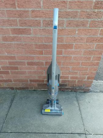 Image 1 of Lightweight cordless vacuum cleaner.