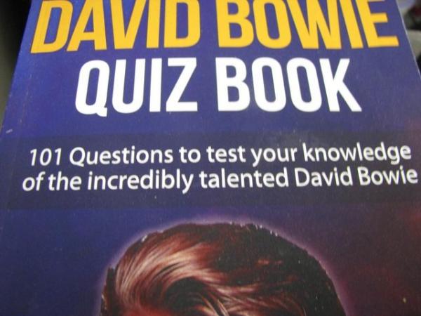 Image 3 of DAVID BOWIE QUIZ BOOK COLIN CARTER PAPERBACK NR NEW
