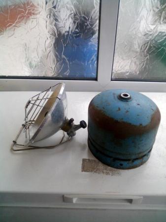 Image 3 of CAMPING GAZ 904 BOTTLE WITH DISH HEATER ALSO WORKS AS A LIGH