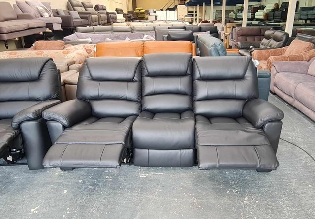 Image 11 of La-z-boy Staten black leather electric 3+2 seater sofas