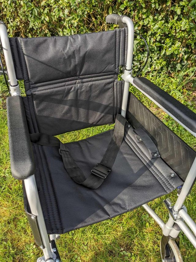 Preview of the first image of Excel Globe Traveller Transit Folding Wheelchair & Rollator.