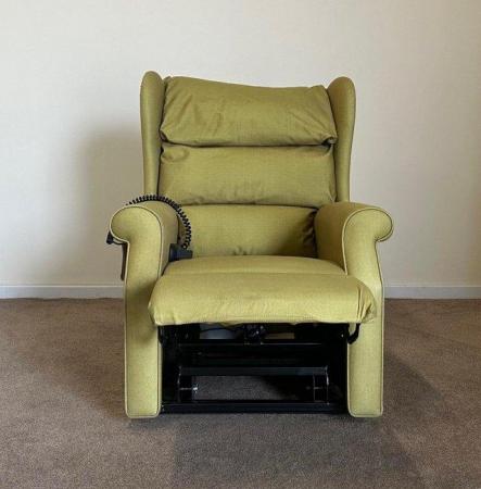 Image 6 of AJ WAY PETITE ELECTRIC RISER RECLINER GREEN CHAIR ~ DELIVERY