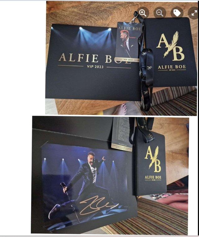 Preview of the first image of Alfie Boe VIP gifts from Liverpool.