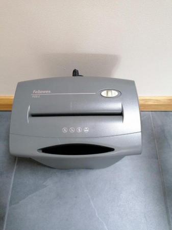 Image 3 of Fellowes Paper Shredder A4 Size