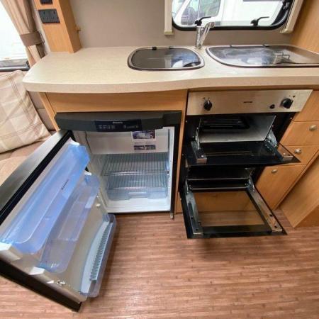 Image 10 of Compass Omega 574, 2014 4 Berth Caravn *Single Beds*