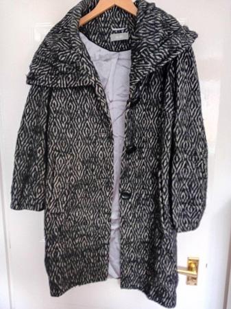 Image 2 of Wallis black and grey design coat