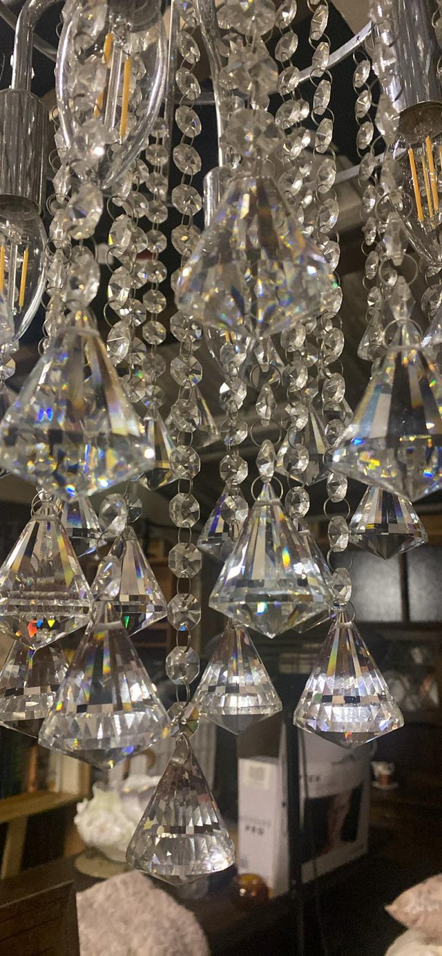 Chandelier Dansk 4 bulbs beautiful — photo 2 of 3