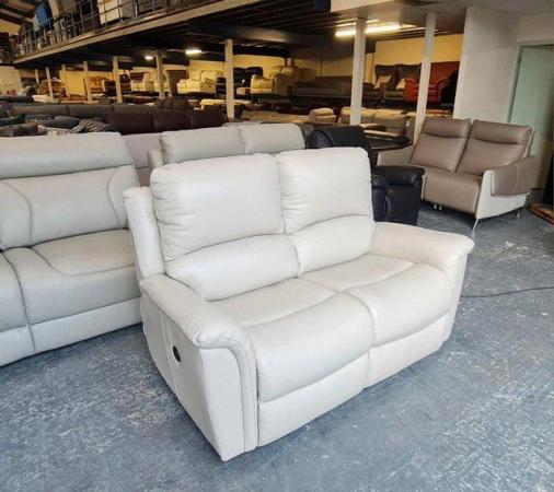 Image 8 of La-z-boy Kenny cream leather electric recliner 2 seater sofa