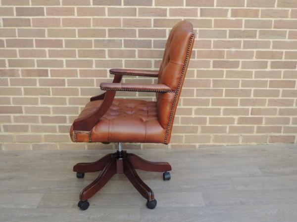 Image 7 of Chesterfield Tan Gainsborough Chair (UK Delivery)