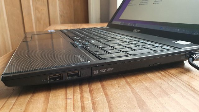 Image 3 of Acer Travelmate 5760g Laptop i3-2330M 2.20GHz 4gb ram 1tb hd