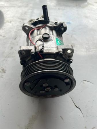 Image 1 of Air condition compressor for Maserati 3200 GT