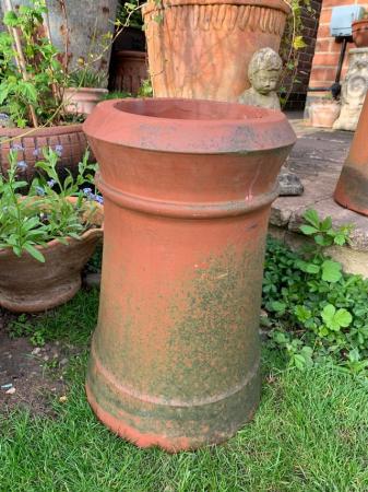 Image 2 of Heavy chimney pot, ideal garden or roof