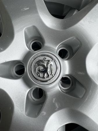 Image 3 of Vauxhall vectra wheel covers