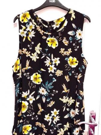 Image 7 of Wallis Black Sleeveless Summer Dress Floral Print Size 14