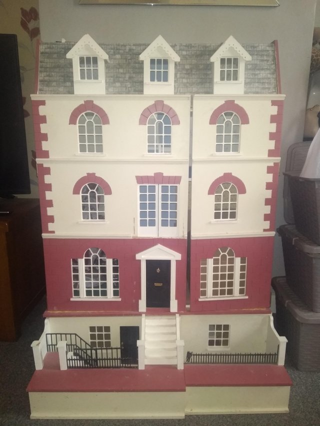Preview of the first image of Part broken but fixable dolls house.