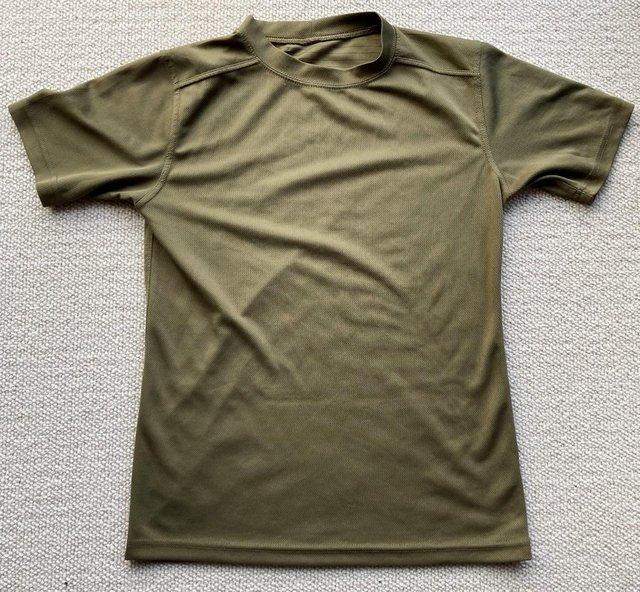 Preview of the first image of ARMY PCS SELF WICKING T-SHIRT TEE SIZE S MULTICAM SAS SHIRT.