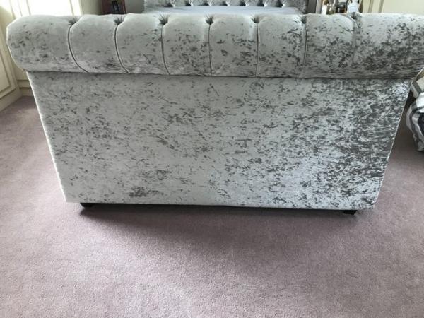 Image 2 of Bed gray crushed velvet sleigh bed and matress
