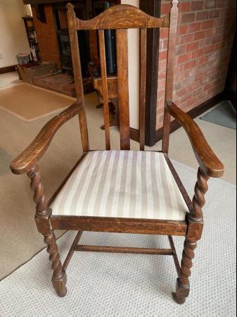 Image 3 of Upright chair with arms and high back