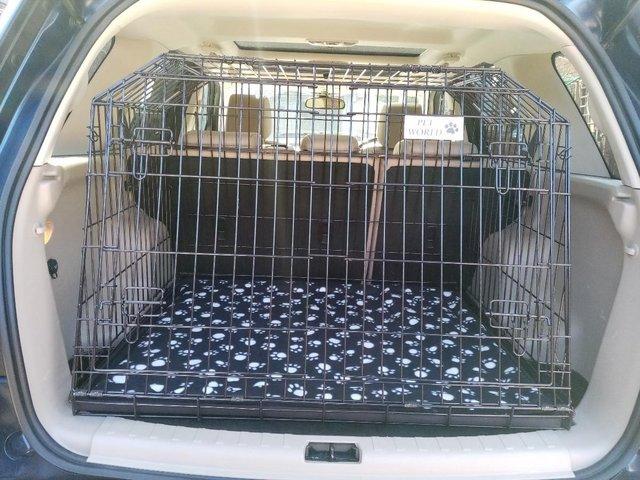 Pet world best sale car dog cage