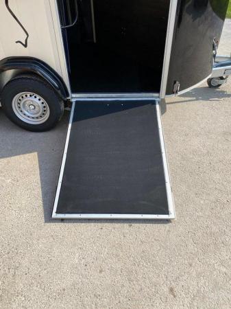 Image 15 of Cheval Liberte Maxi 3 With Tack Room Ramp/Barn Door & Spare