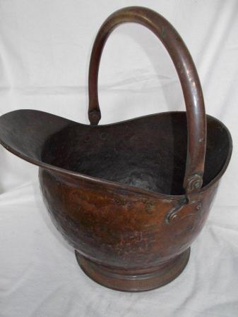 Image 5 of Old copper Sailsbury coal bucket scuttle, nice patina (B)